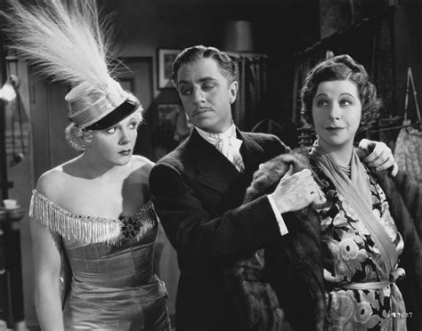  The Great Ziegfeld! A Dazzling Spectacle of Vaudeville Glamour and Unrequited Love